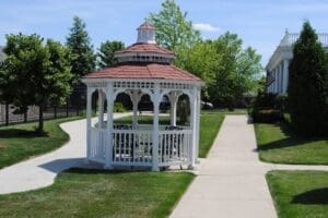 Image Gallery: The Cottages of New Lenox Gazebo